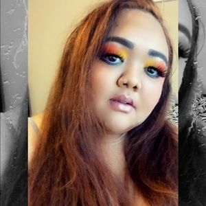 Meet your Posher, Lenorea